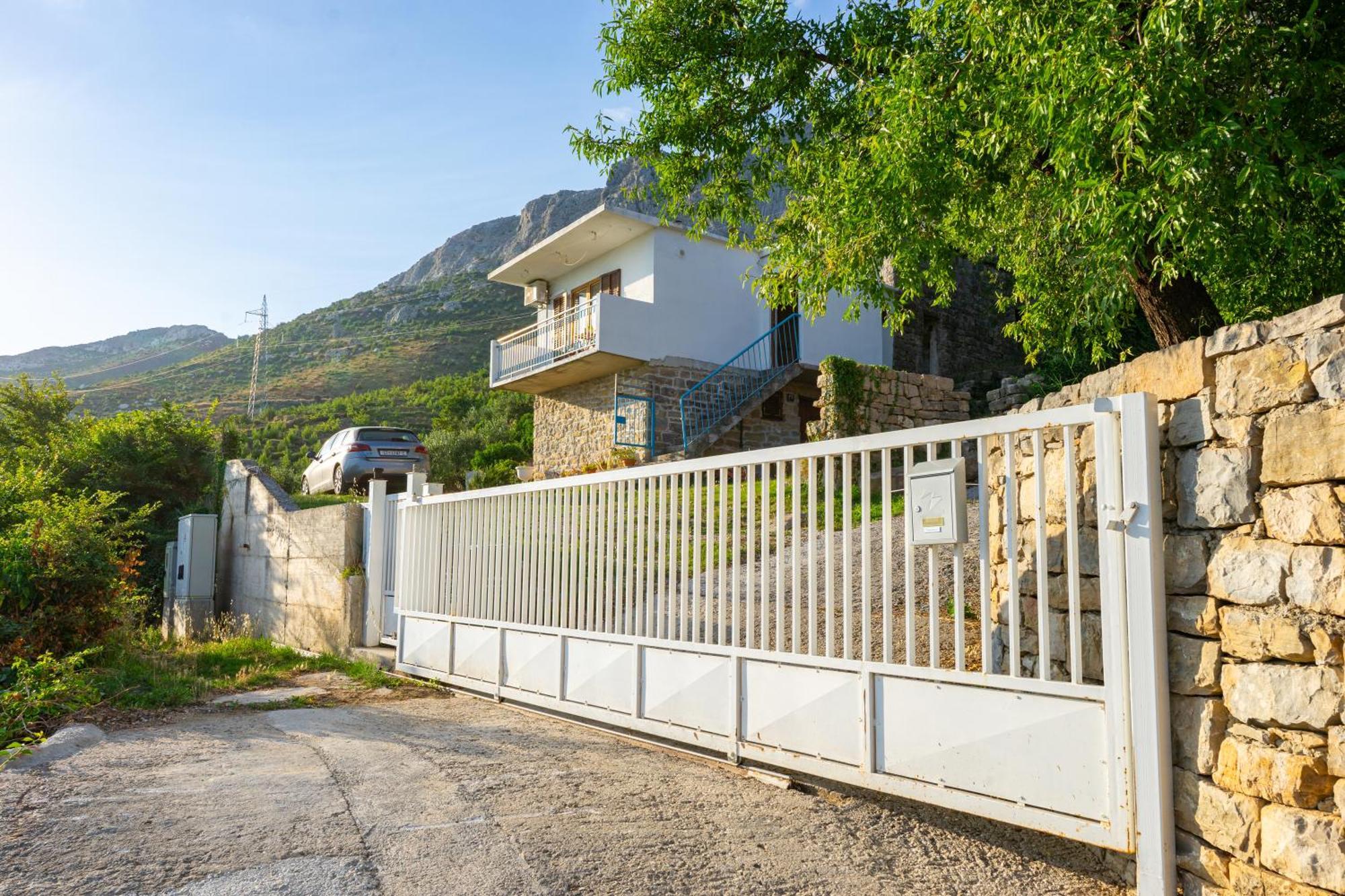 Olive Garden House In Zrnovnica With A View & Bbq Vila Exterior foto